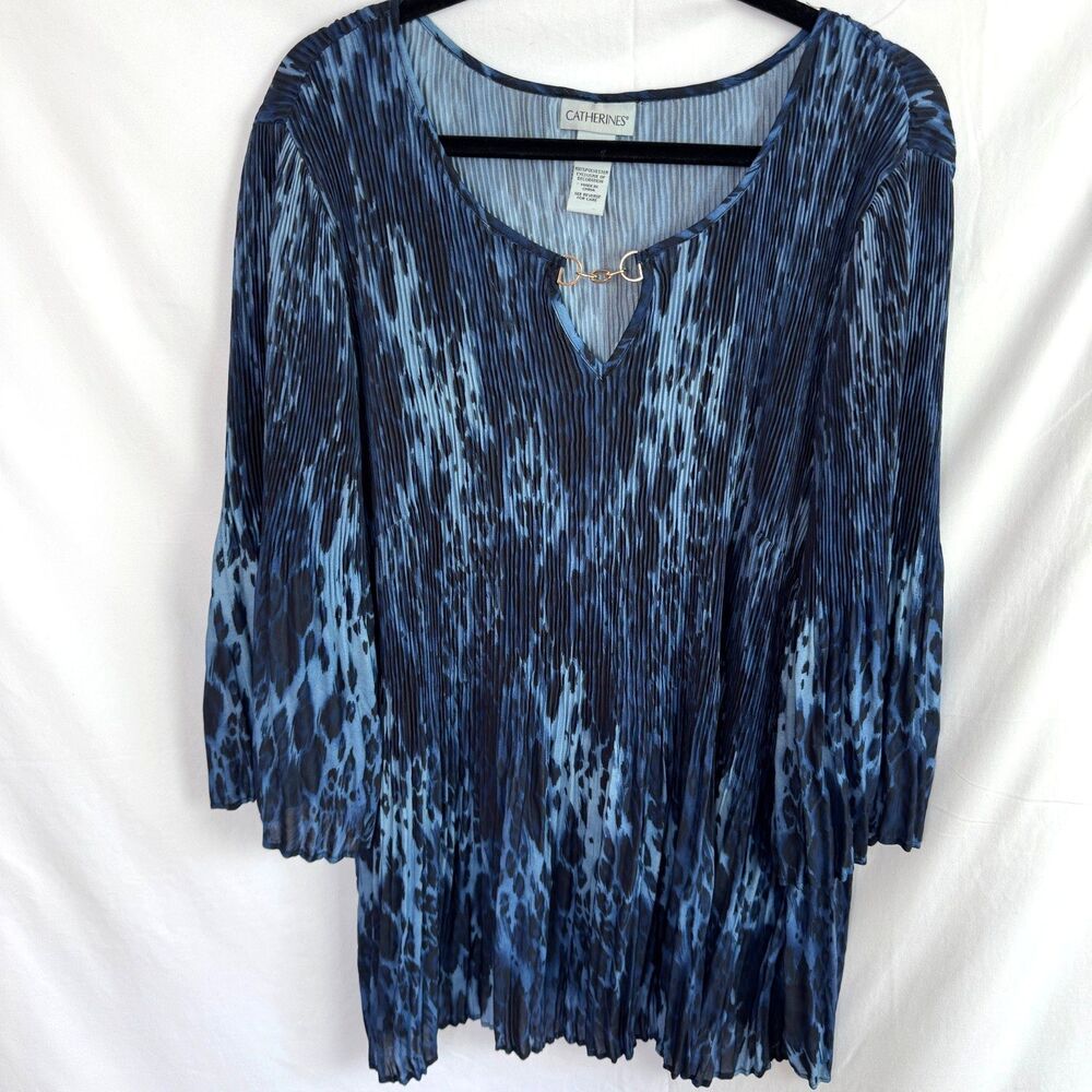 Catherines Women's Blouse Top Size 3X Blue Print Crinkled/Ribbed 3/4 Sleeves